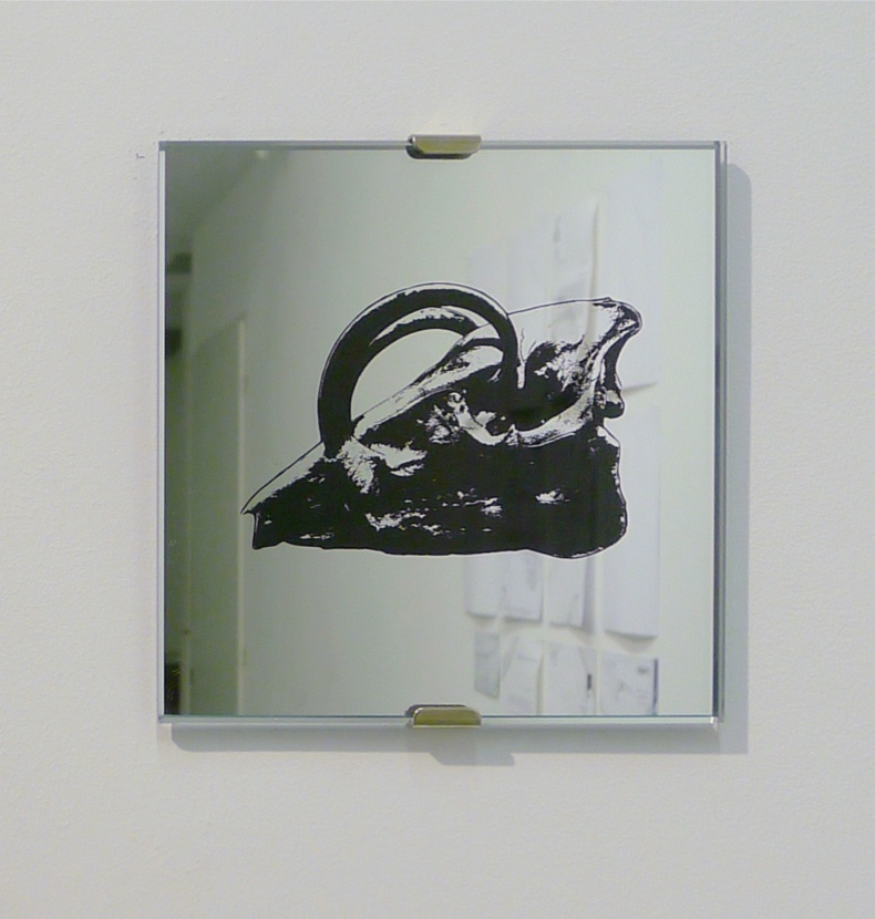 United IV, 2014, laser engraving on mirror, 14,9 x 14,9 cm