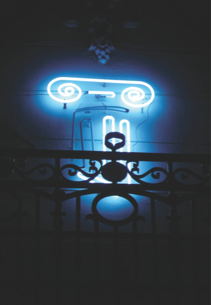 Vasilis Papageorgiou, Column, 2013, neon lights